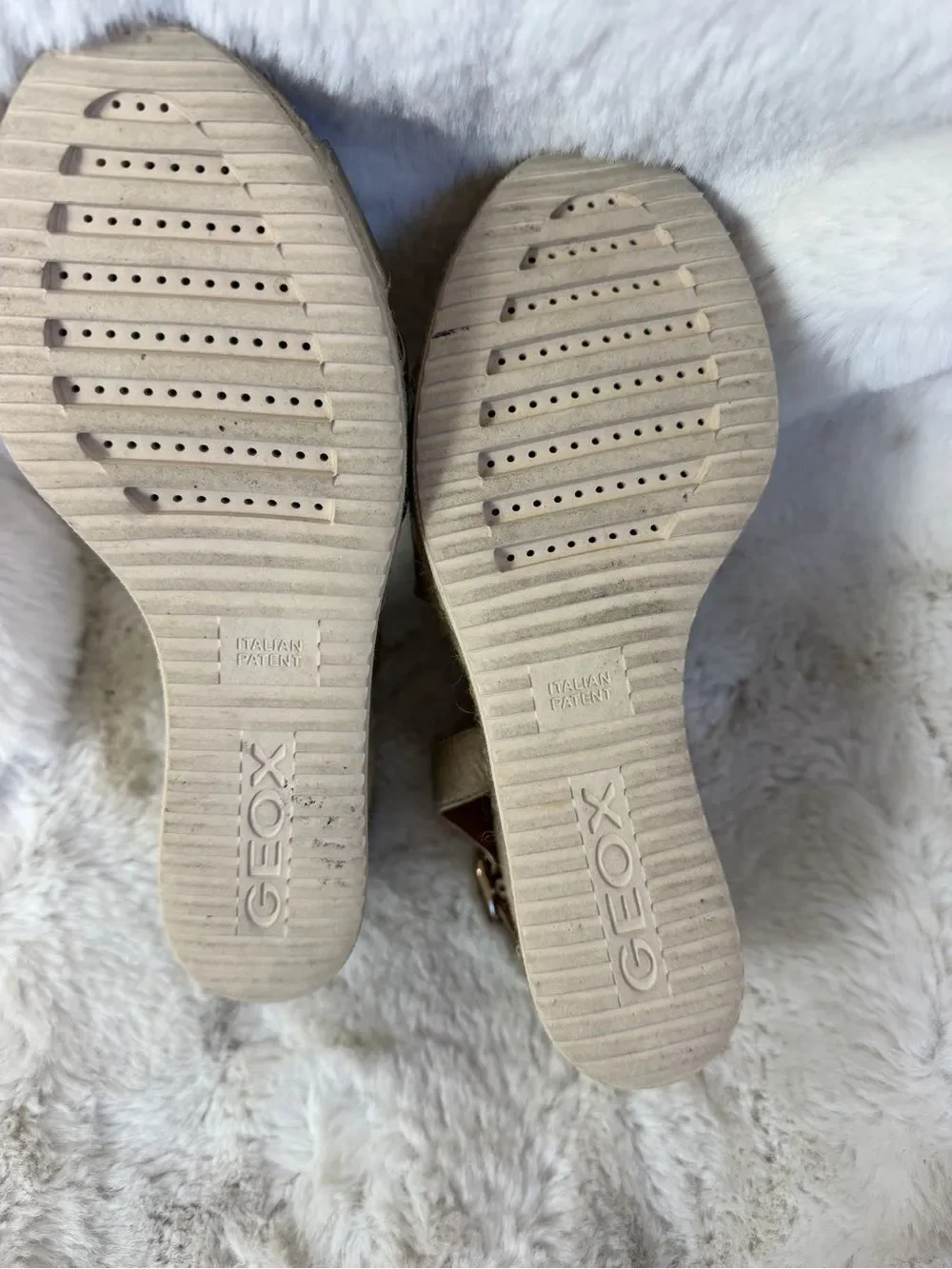 Geox Women's Gold Tone Leather Criss Cross Strap Wedge Espadrilles Size 38